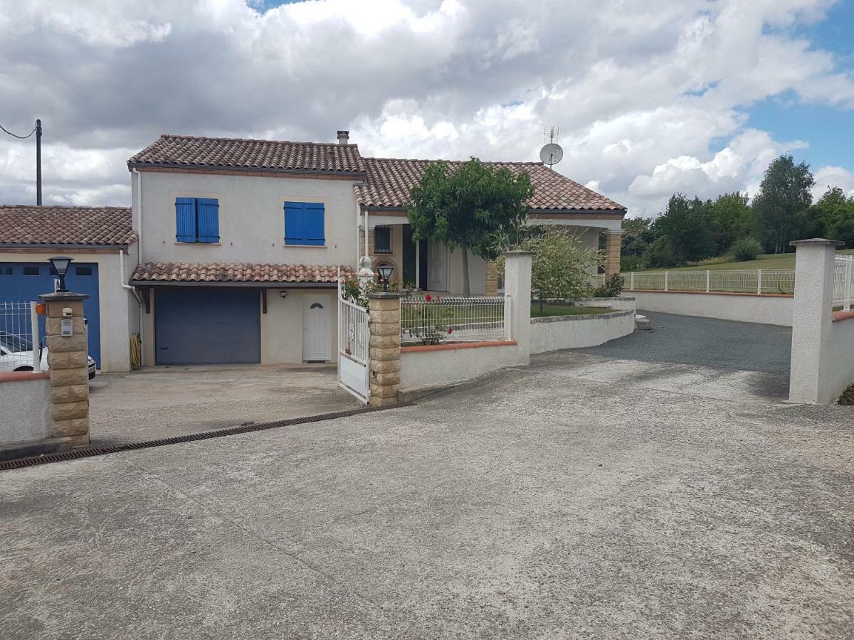 T1 Dans Maison Au Calme Realmont Exterior photo