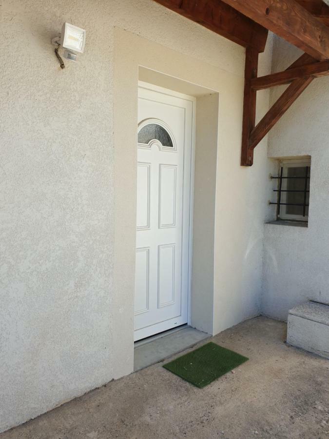 T1 Dans Maison Au Calme Realmont Exterior photo